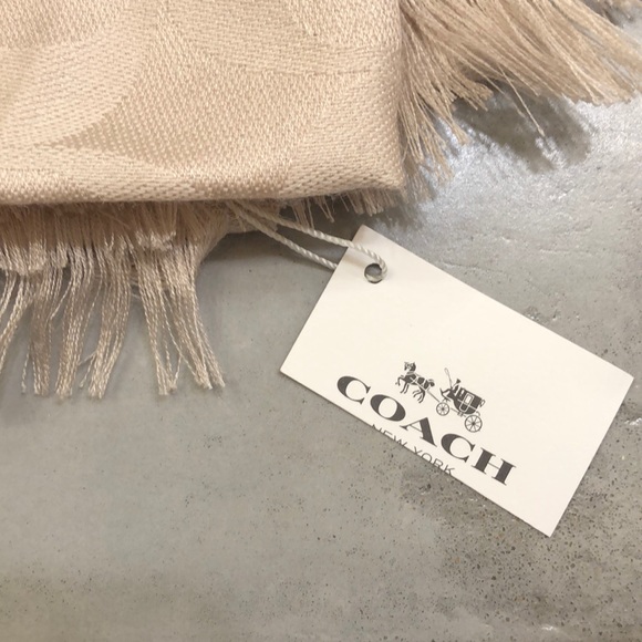 Coach Signature C Wrap - New with Tag - Picture 3 of 4